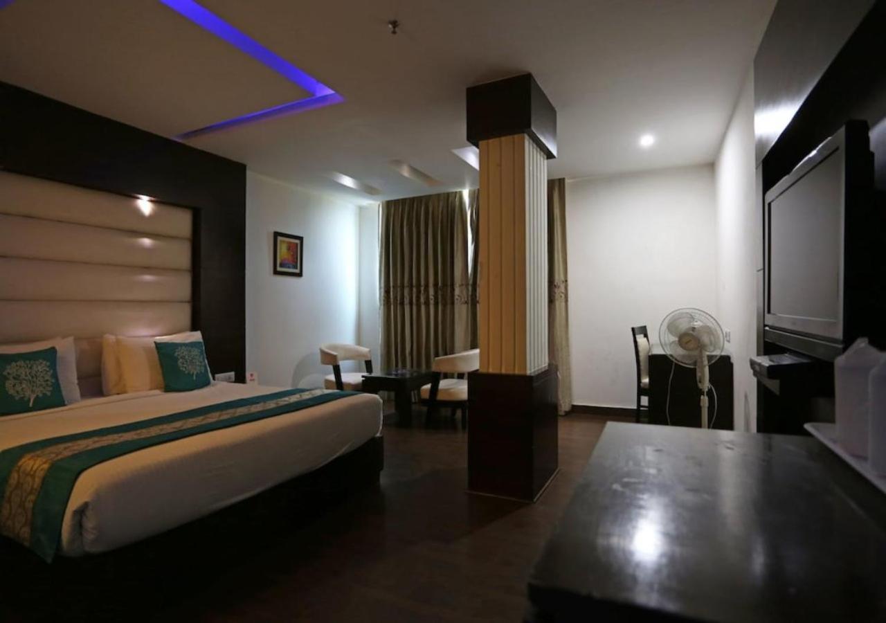 Hotel Galaxy Inn Near Delhi International Airport New Delhi Exterior photo